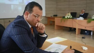 صورة توضيحية - الباحث زهير العوني يحصل على الدكتوراه بميزة مشرف جدا مع تهنئة أعضاء اللجنة والتوصية بالنشر