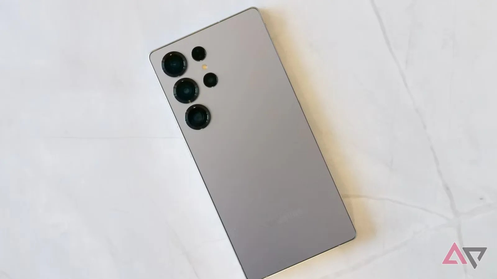 صورة مميزة: تؤكد شركة Samsung أن إعادة التسعير مطروحة على الطاولة مع ارتفاع تكاليف تصنيع Galaxy S26