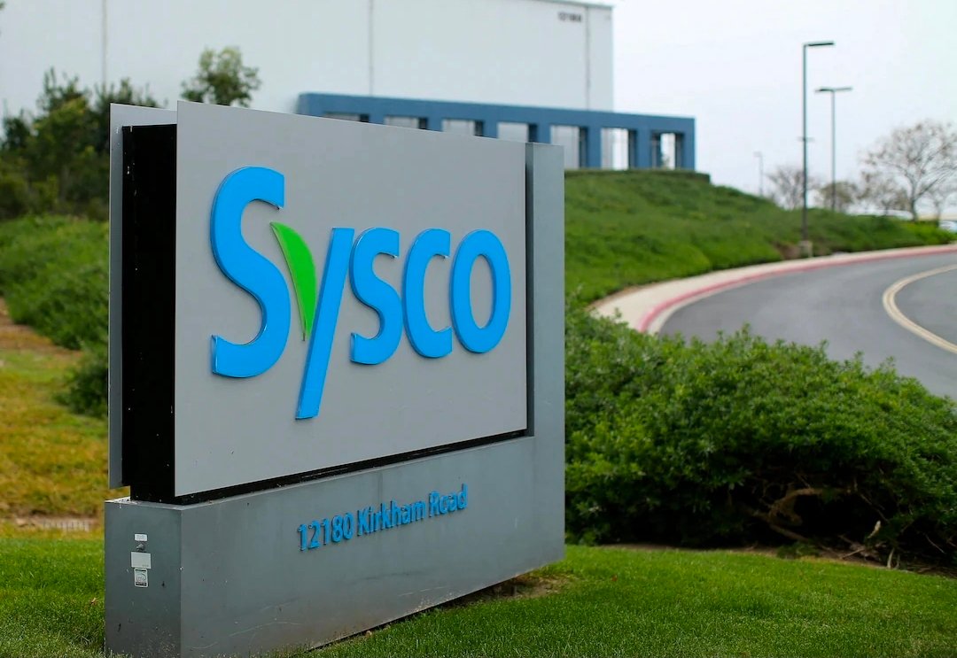 صندوق D.E. Shaw يستثمر أكثر من مليار دولار في Sysco.. والذكاء الاصطناعي في قلب خطة التغيير - صورة مميزة صورة مميزة: صندوق D.E. Shaw يستثمر أكثر من مليار دولار في Sysco.. والذكاء الاصطناعي في قلب خطة التغيير