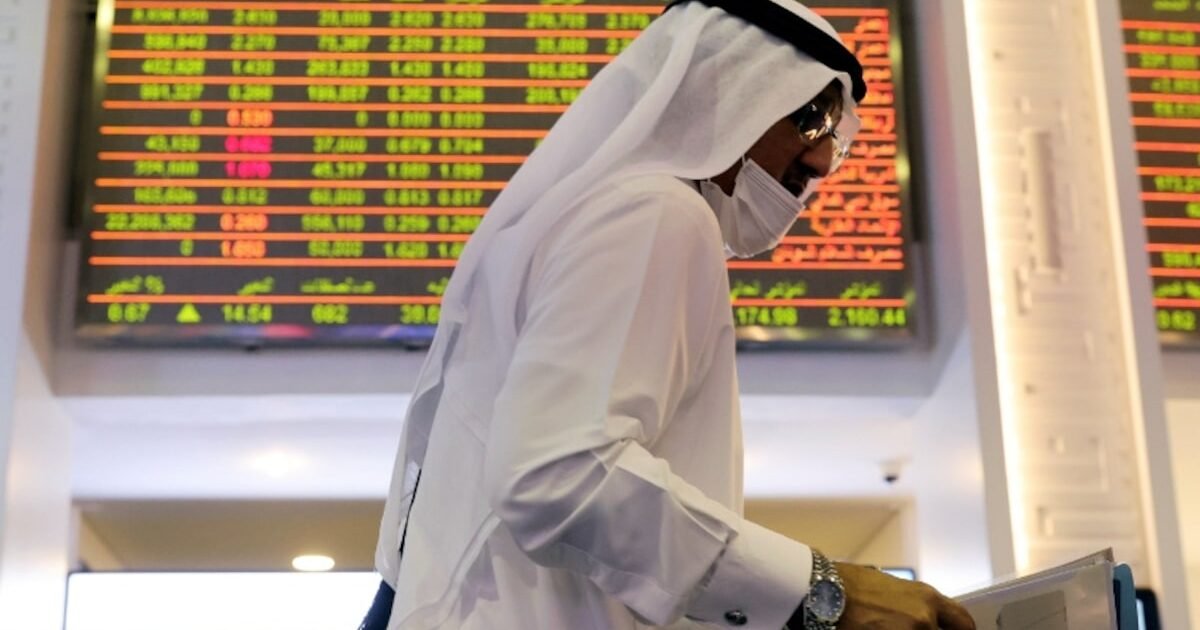 مستثمرو الخليج يتجنبون المخاطرة مع هبوط النفط وضبابية المسار الدبلوماسي
