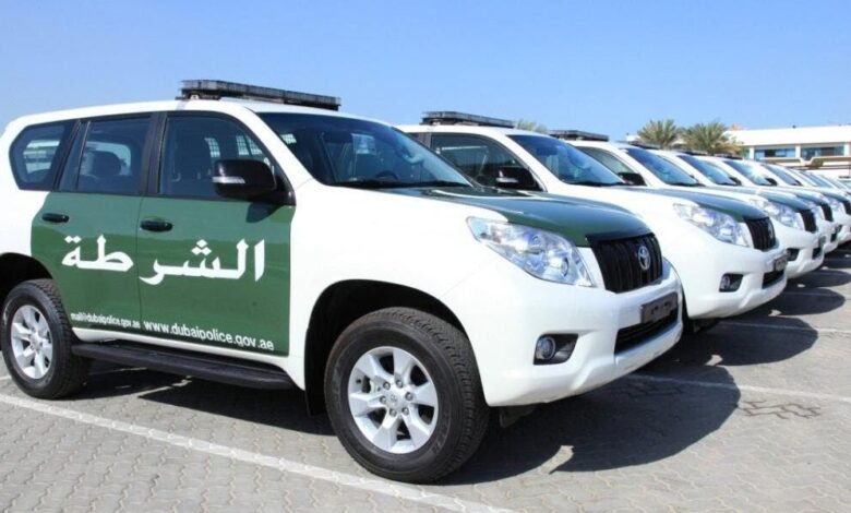 بعد سقوطها في البحر شرطة دبي تعيد ساعة ثمينة لسائح